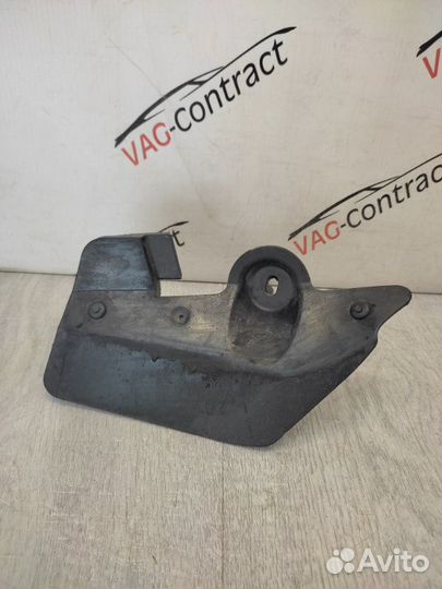 Брызговик задний правый Skoda Octavia A5 1.6 2011