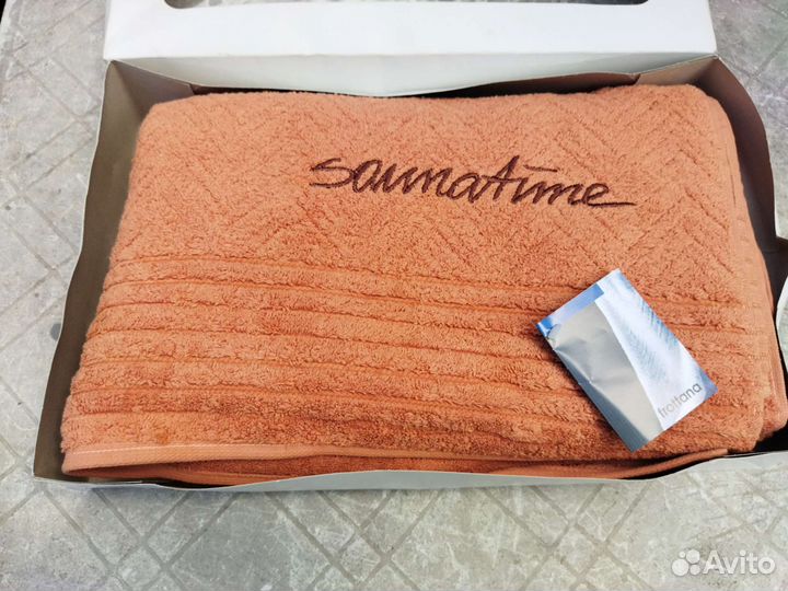 Полотенце подарочное