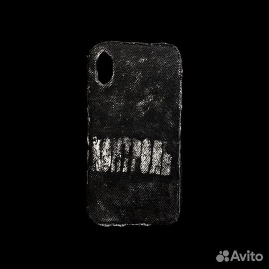 Чехлы на телефон