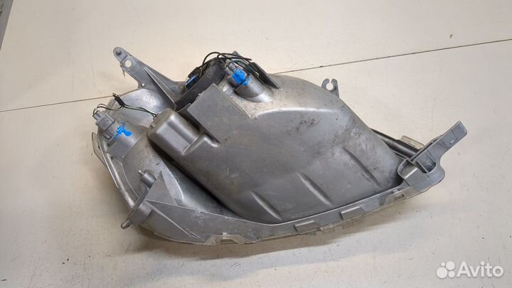 Фара (передняя) Toyota Yaris, 1999