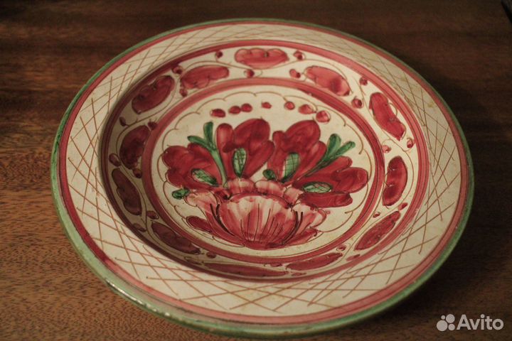 Керамика и сувенирные тарелки