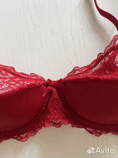 Бюстгальтер tezenis 80в Новый