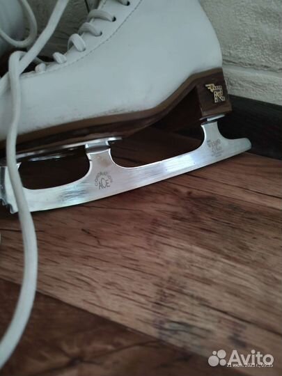 Коньки для фигурного катания