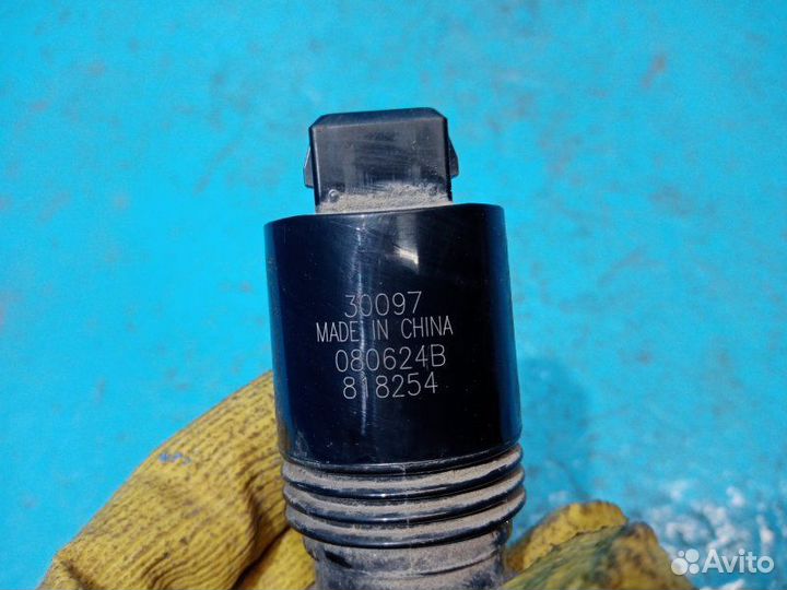 Насос омывателя Nissan Note E11 HR16DE 2008