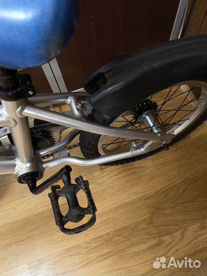 Детский велосипед 16