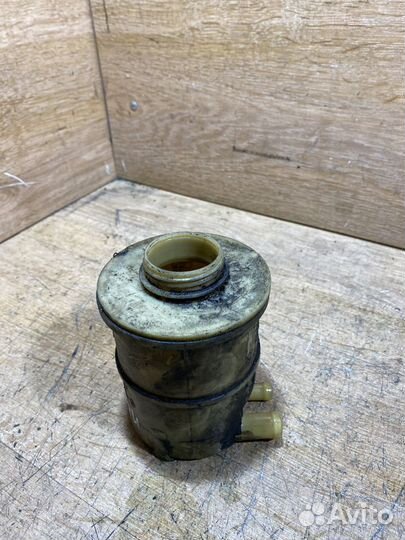 Бачок гидроусилителя Renault Espace 4 B74