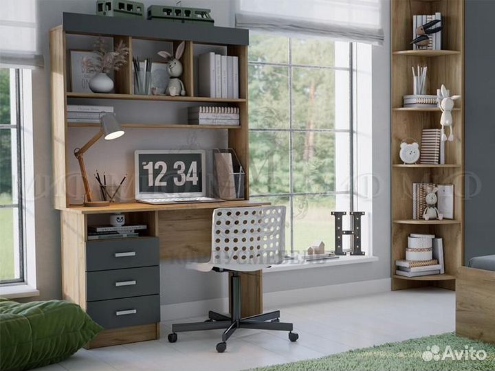 Стол письменный