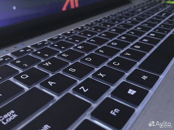 Ноутбук i5-10gen/16/256