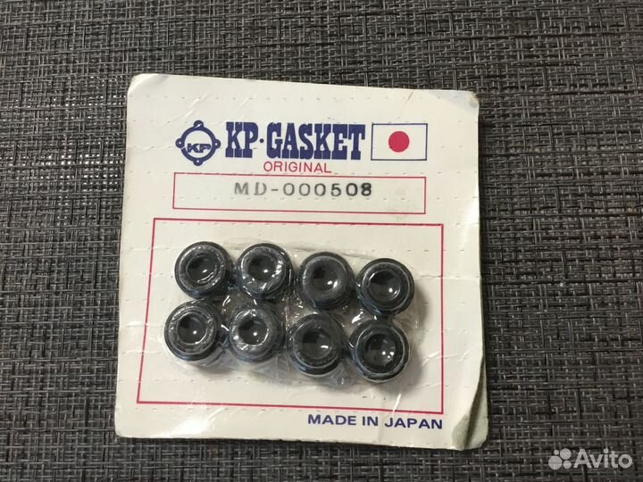 Маслосьемные колпачки mitsubishi