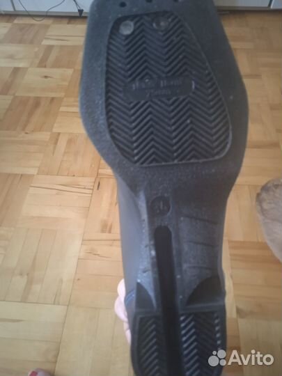 Лыжные ботинки