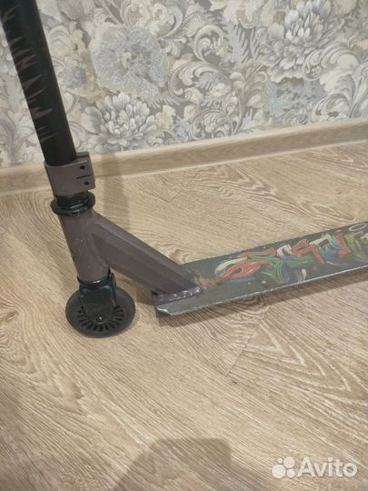 Трюковой самокат