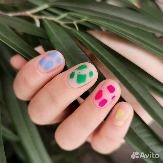 Маникюр luxio