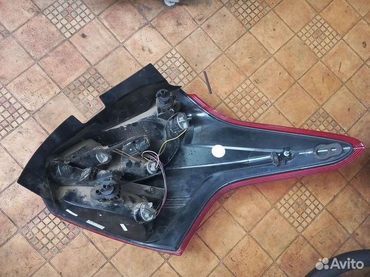 Фонарь левый Форд Фокус 3 хэтч