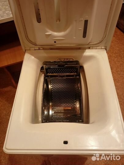 Стиральная машина с вертикальной загрузкой Zanussi