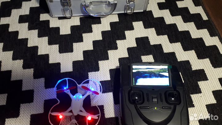 Квадрокоптер Hubsan X4 H107D