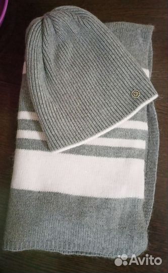 Комплект шапка и шарф женские