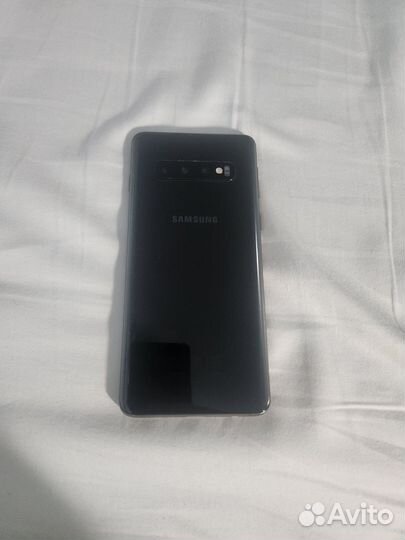 Samsung Galaxy S10, 8/128 ГБ