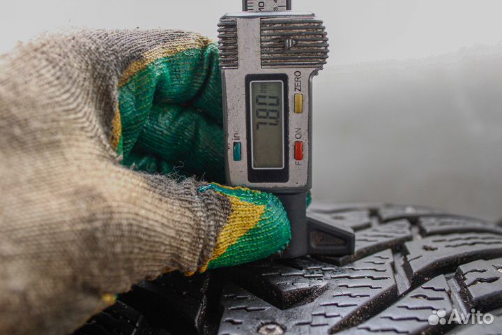 Nokian Tyres Hakkapeliitta 8 225/45 R19 96T