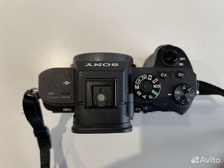 Профессиональная полнокадровая фотокамера Sony