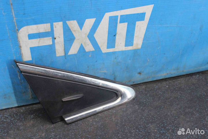 Уголок крыла Toyota Avensis (Тойота Авенсис) T270