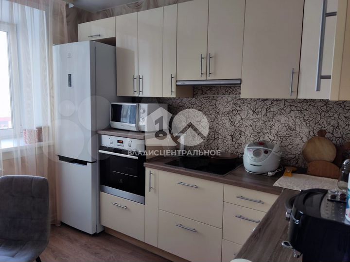 3-к. квартира, 60 м², 3/9 эт.