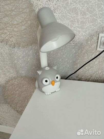 Лампа настольная