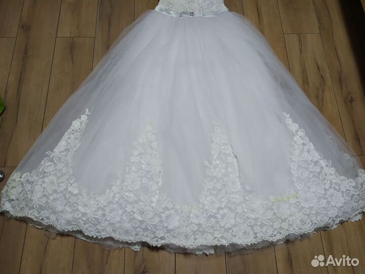 Свадебное платье 46 48