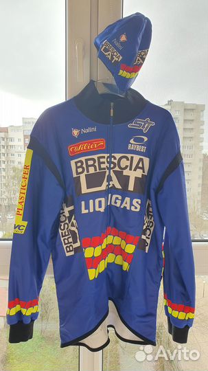 Велосипедная тёплая куртка в комплекте с кепкой