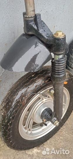 Передняя вилка с колесами от китайского скутера