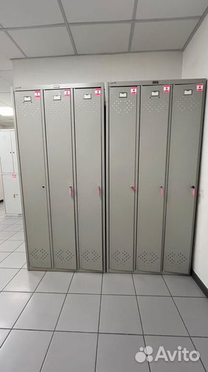 Шкаф металлический для одежды