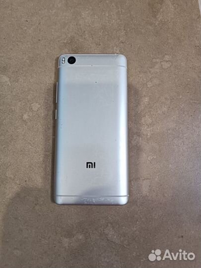 Xiaomi Mi 5S, 3/64 ГБ