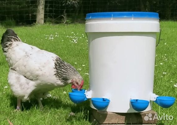 Поилки чашечные для кур, уток, цесарок