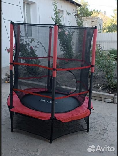 Батут Evo Jump Baby с сеткой 140 (новый)