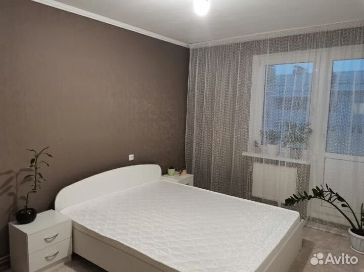 Кровать Хлоя белая с матрасом 2-спальная