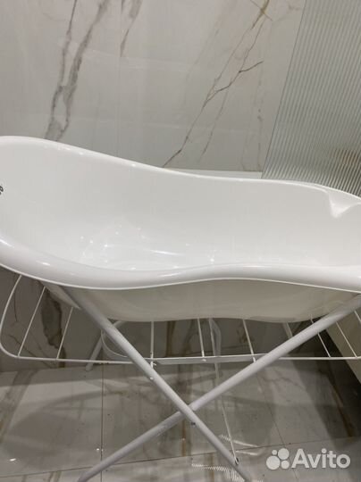 Ванная с подставкой детская