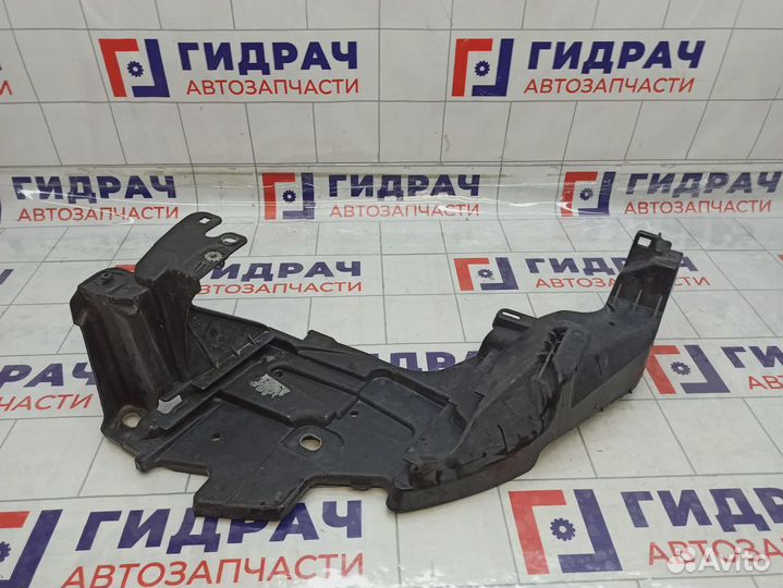 Кронштейн переднего бампера левый Renault Megane 3 622238150R