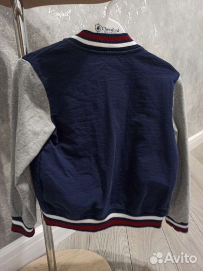 Бомбер (толстовка)