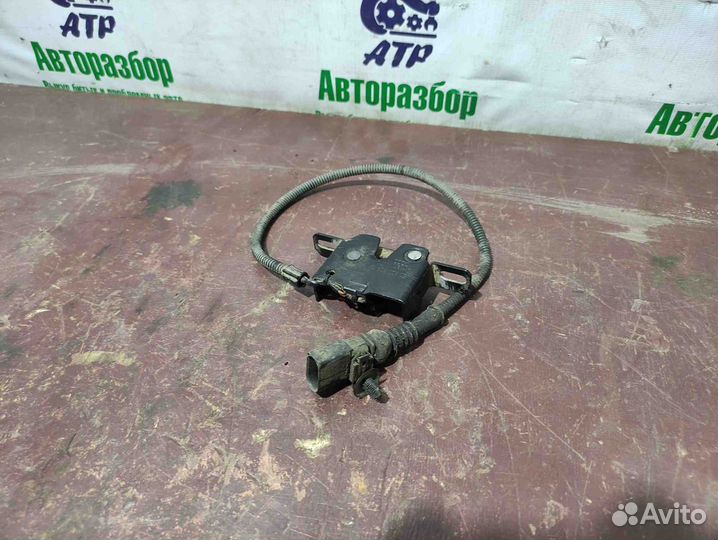 Замок капота Audi A8 D3