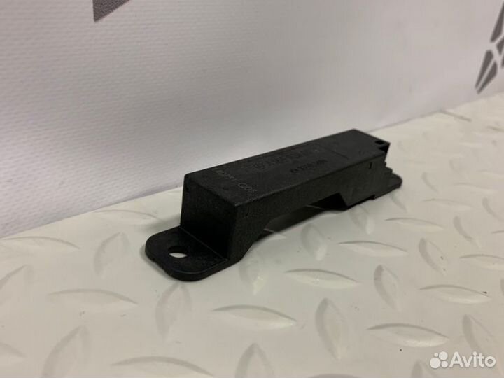 Антенна Mercedes Gle W166 3.5 дизель 2016