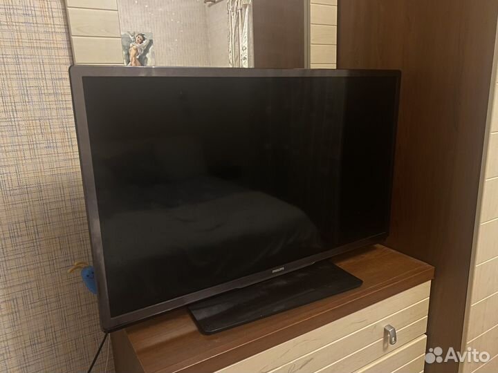 Телевизор philips на запчасти