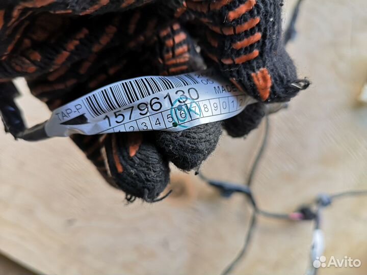 Проводка двери для Cadillac SRX 2003-2009