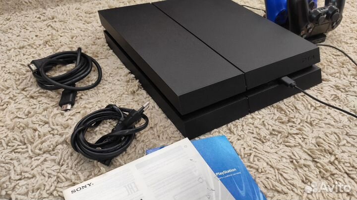 Ps4 -12 игр - 2 джойстика - зарядная станция