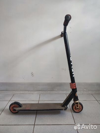 Трюковой самокат