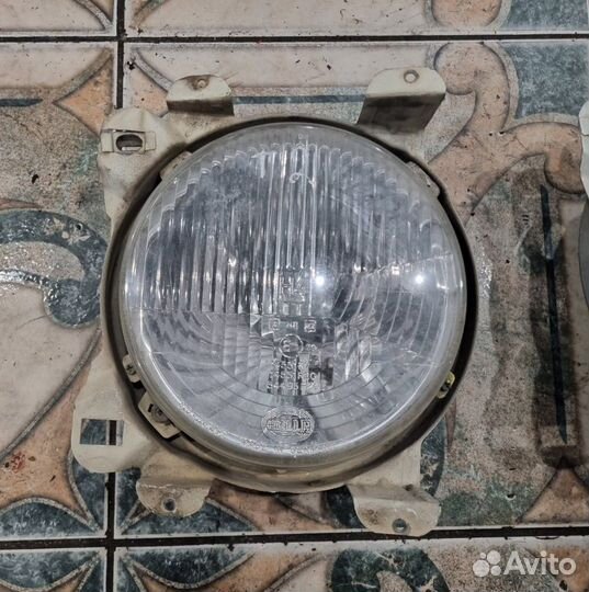 Фара Volkswagen Transporter T2