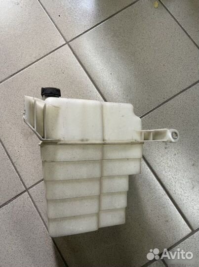 Резонатор воздушного фильтра Toyota Avensis T250