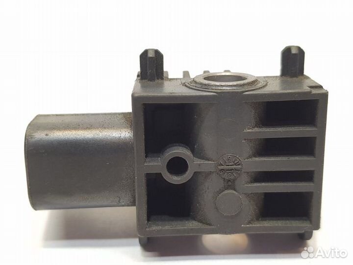 Датчик удара Land Rover Freelander 2.2L crdi