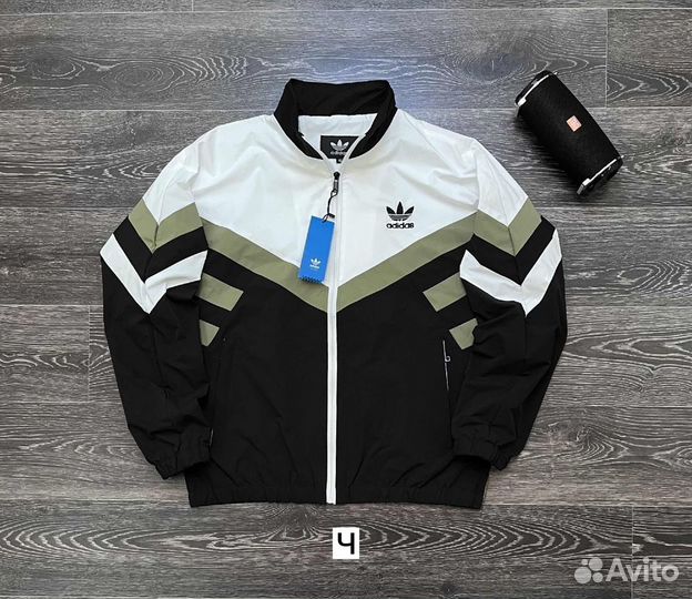 Ветровка Adidas