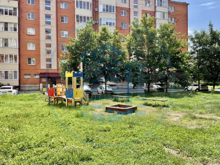 3-к. квартира, 111,1 м², 4/7 эт.