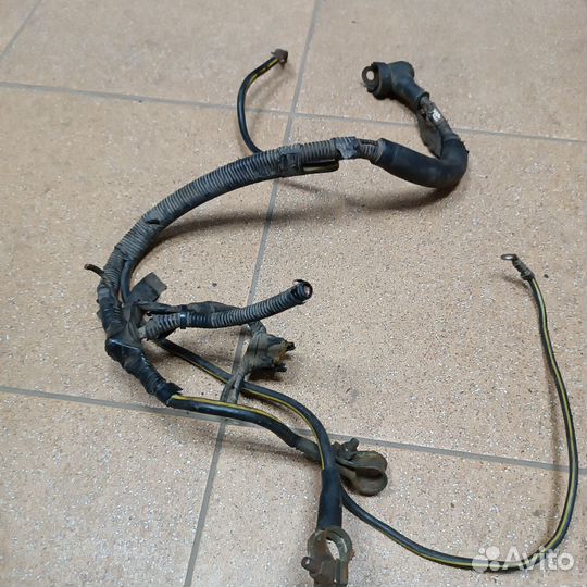 Клемы плюс минус Subaru Legacy 2