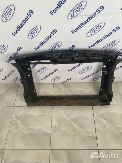 Панель передняя (телевизор) Skoda Octavia A5